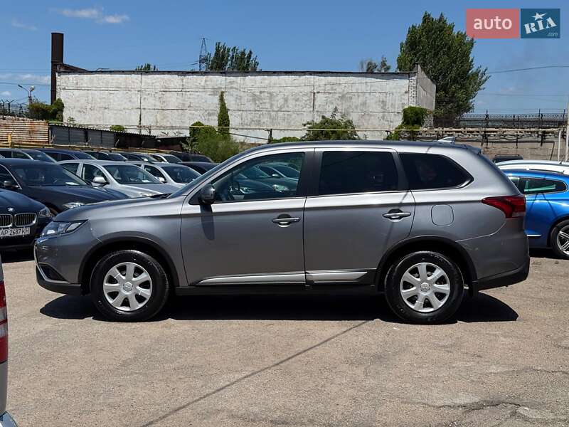 Mitsubishi Outlander 2021