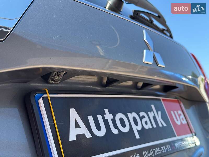 Mitsubishi Outlander 2021