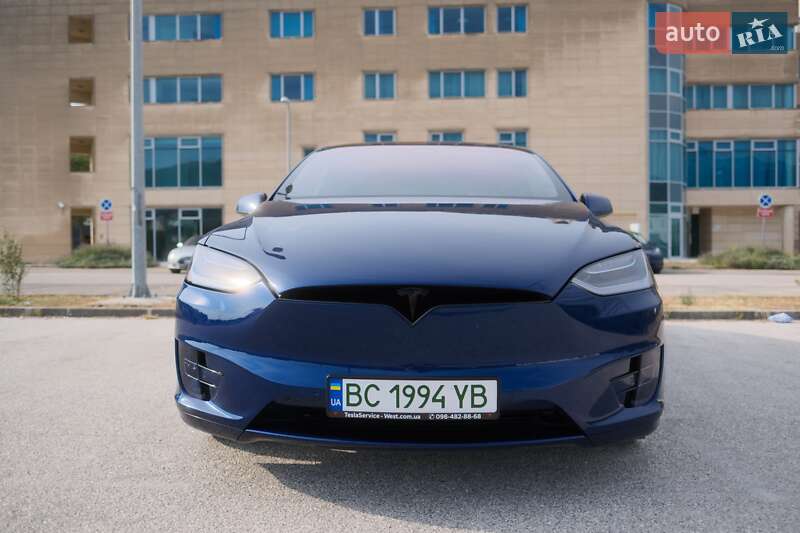 Tesla-8