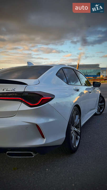 Acura TLX 2020