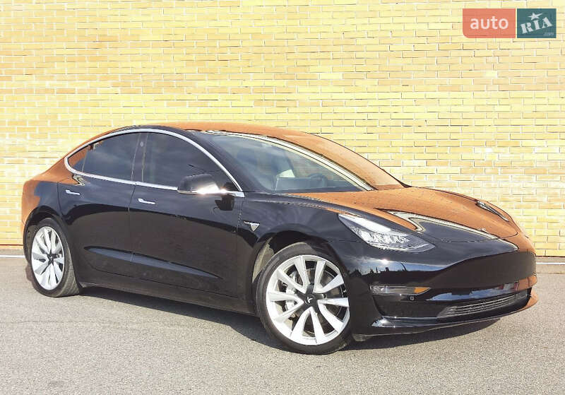 Tesla Model 3 2019