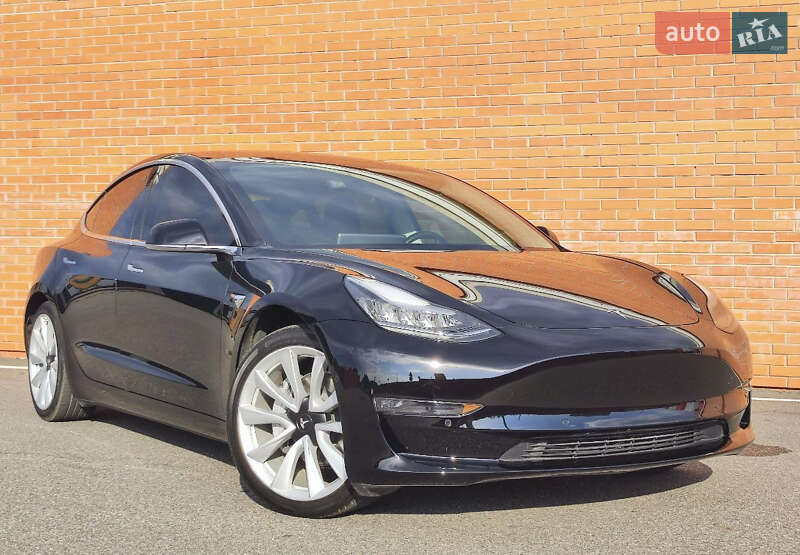 Tesla Model 3 2019