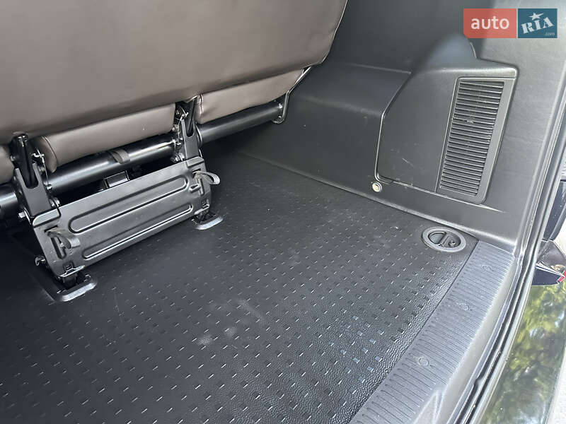 Volkswagen Caravelle 2016