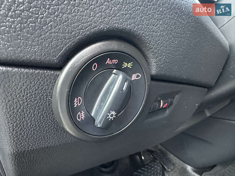 Volkswagen Caravelle 2016