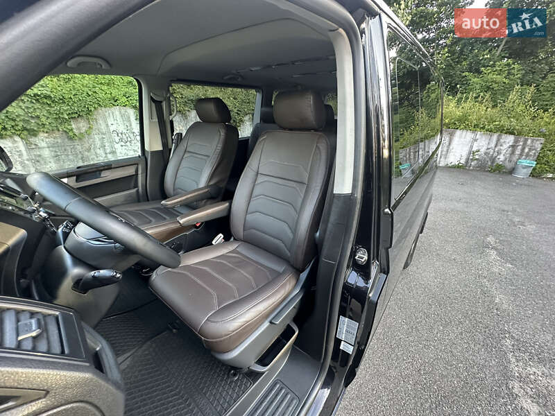 Volkswagen Caravelle 2016