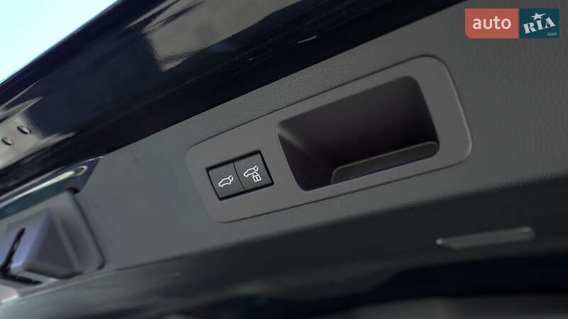 Toyota Land Cruiser 2023