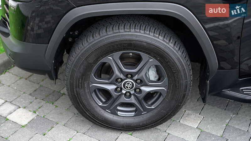 Toyota Land Cruiser 2023