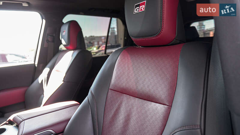 Toyota Land Cruiser 2023