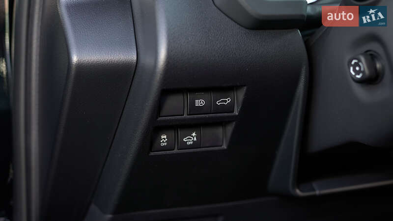 Toyota Land Cruiser 2023