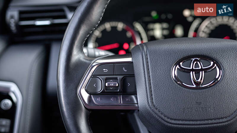 Toyota Land Cruiser 2023