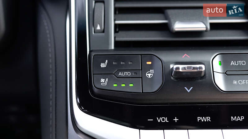 Toyota Land Cruiser 2023