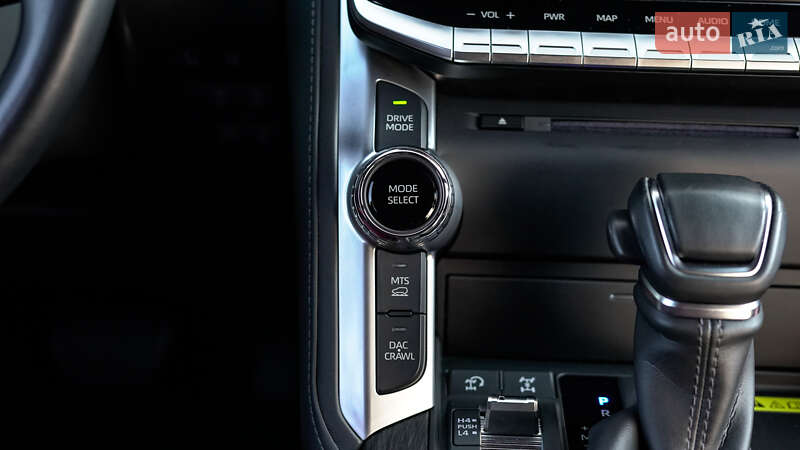 Toyota Land Cruiser 2023