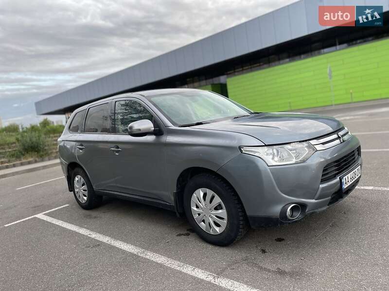 Mitsubishi Outlander 2014
