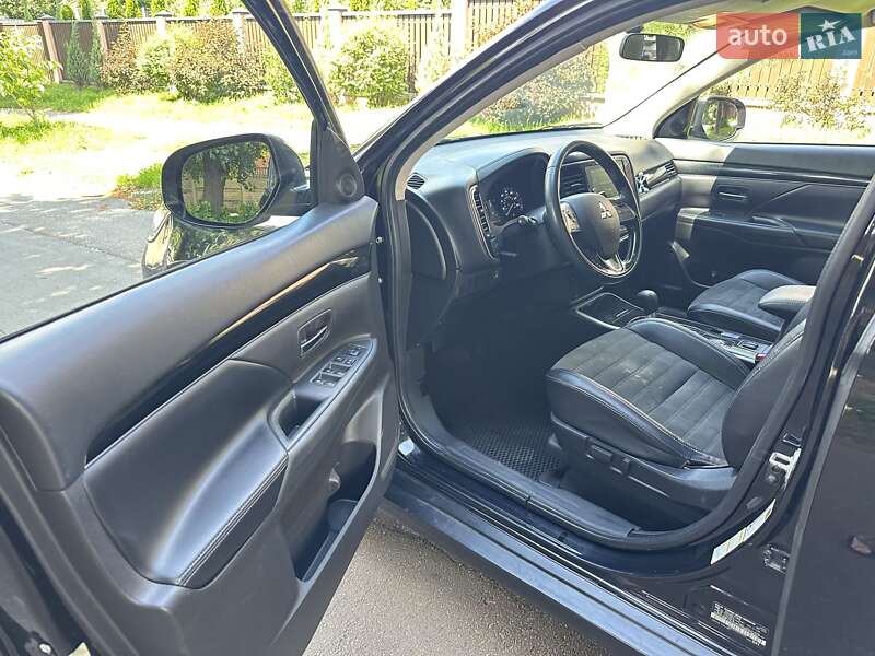 Mitsubishi Outlander 2019