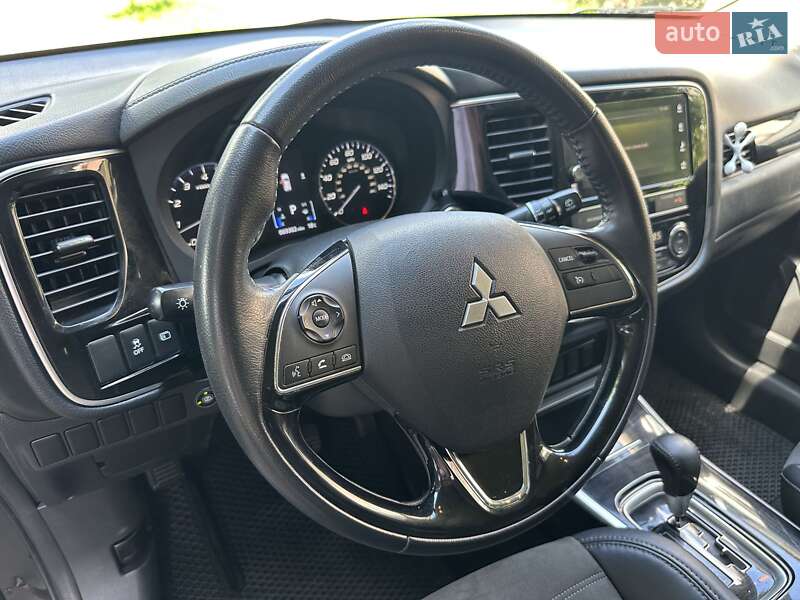 Mitsubishi Outlander 2019