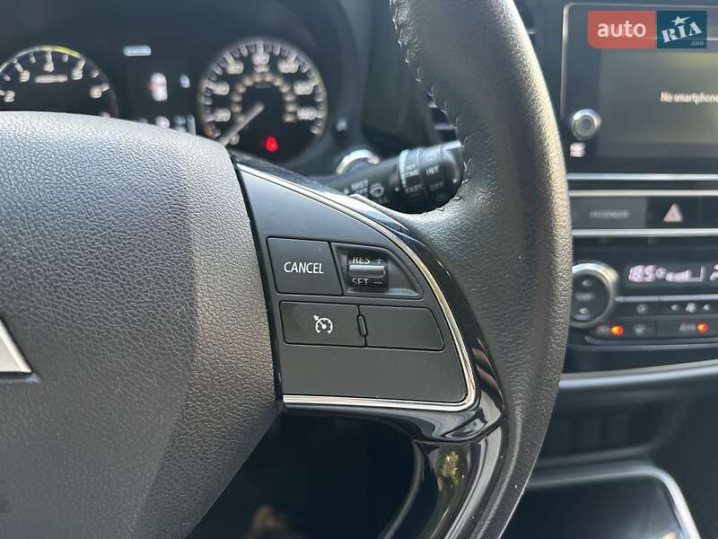 Mitsubishi Outlander 2019