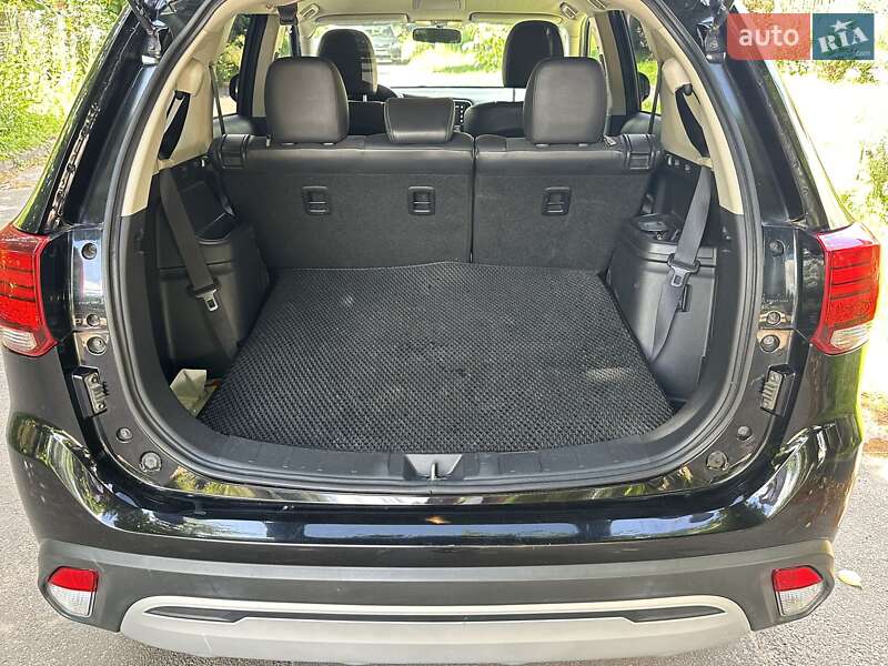 Mitsubishi Outlander 2019