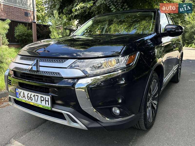 Mitsubishi Outlander 2019