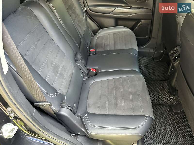 Mitsubishi Outlander 2019