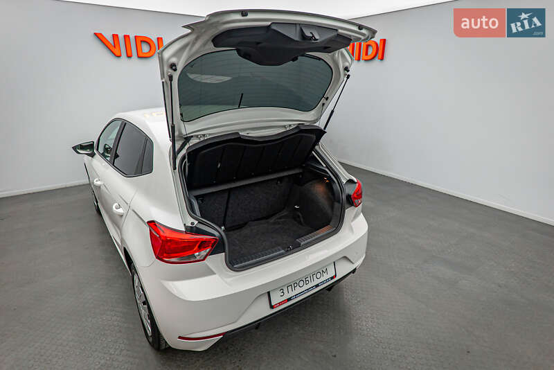 SEAT-1