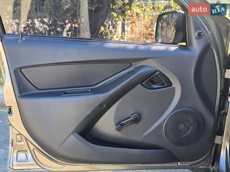 ВАЗ / Lada 2190 Granta 2015