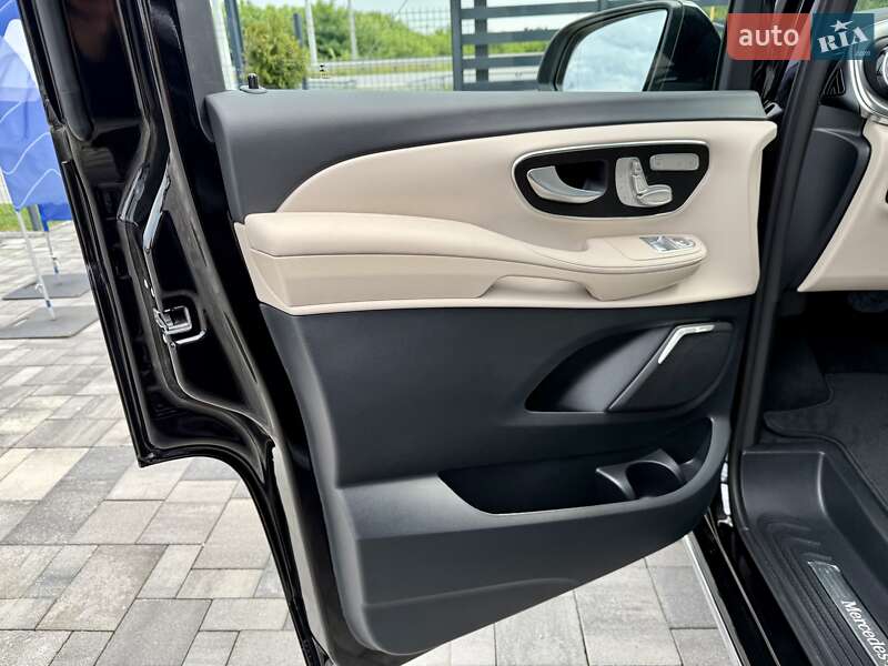 Mercedes-Benz V-Class 2025