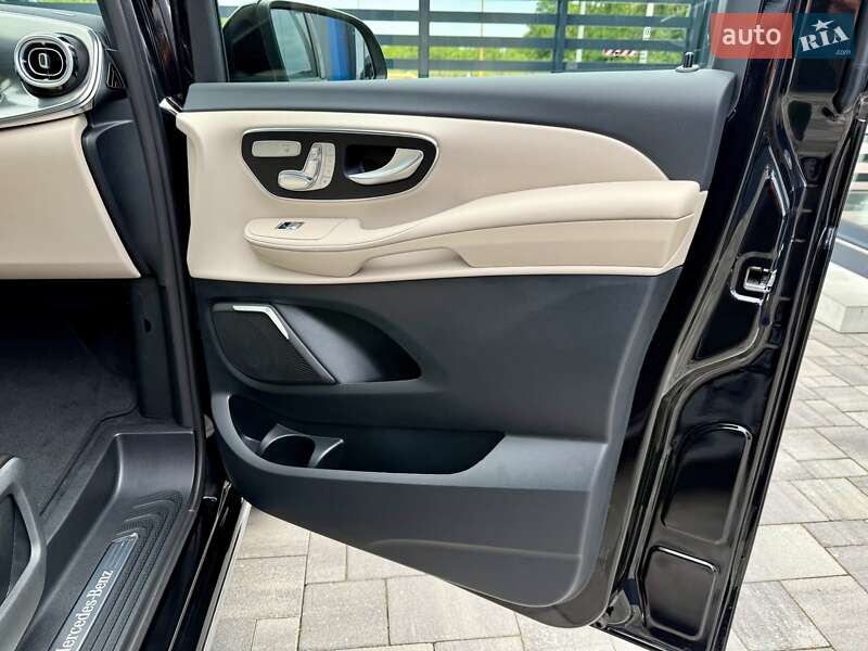 Mercedes-Benz V-Class 2025