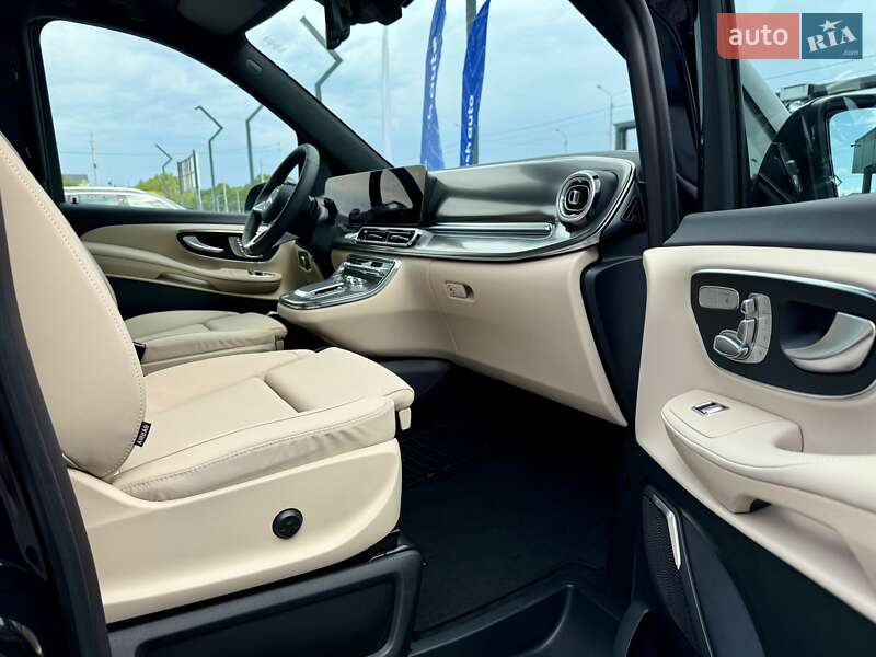 Mercedes-Benz V-Class 2025