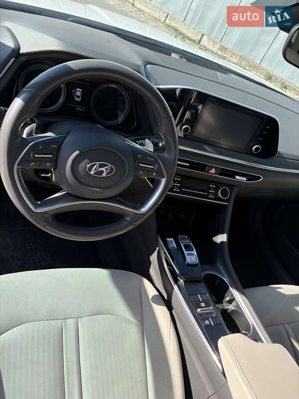 Hyundai-10