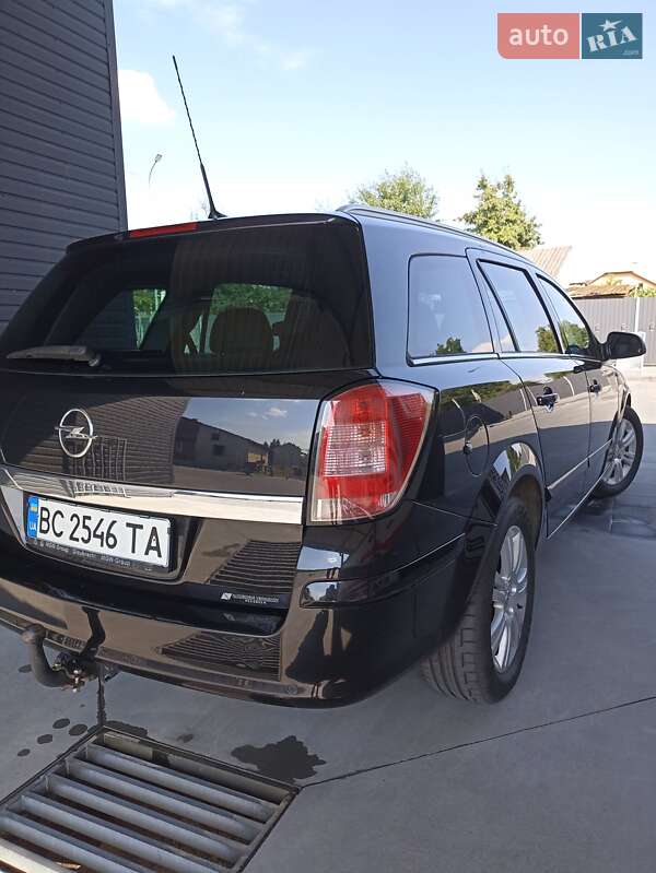 Opel Astra 2009