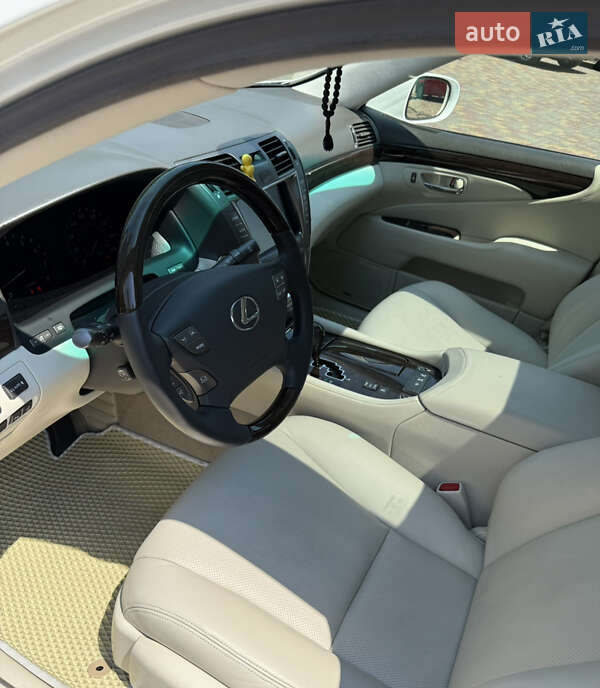 Lexus LS 2007