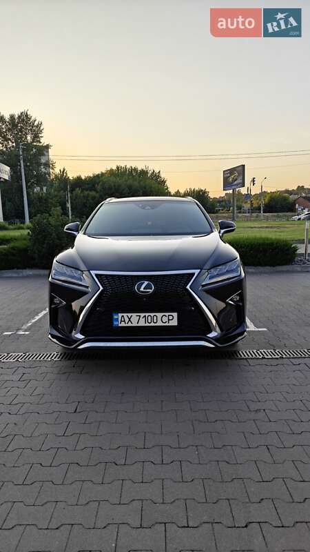 Lexus-5