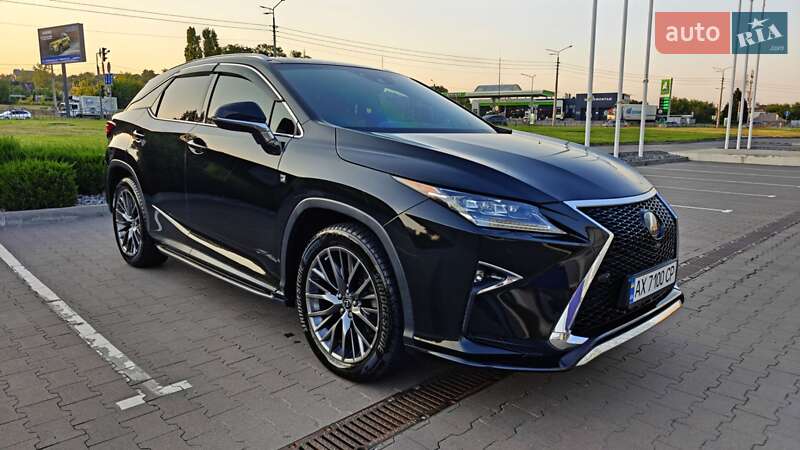 Lexus-19