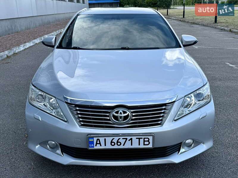 Toyota Camry 2011