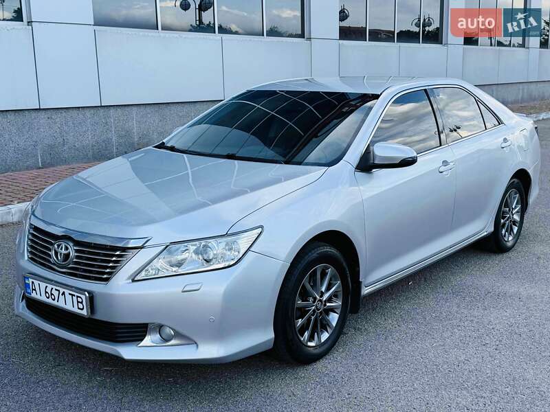 Toyota Camry 2011