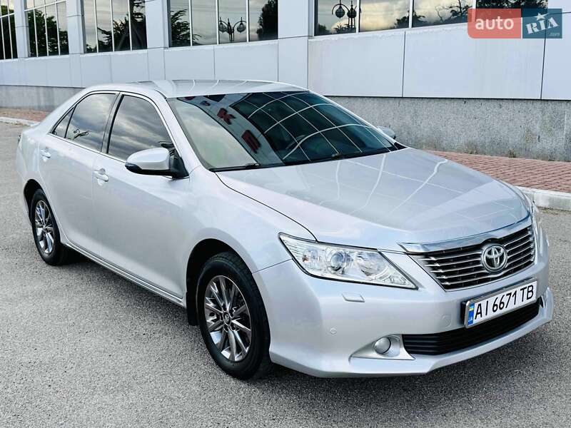 Toyota Camry 2011