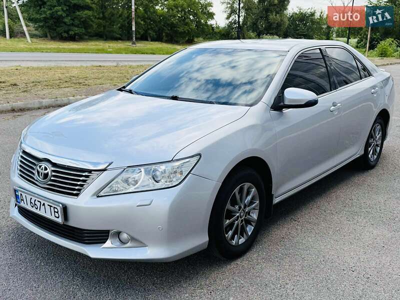 Toyota Camry 2011