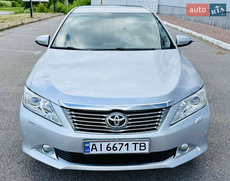 Toyota Camry 2011