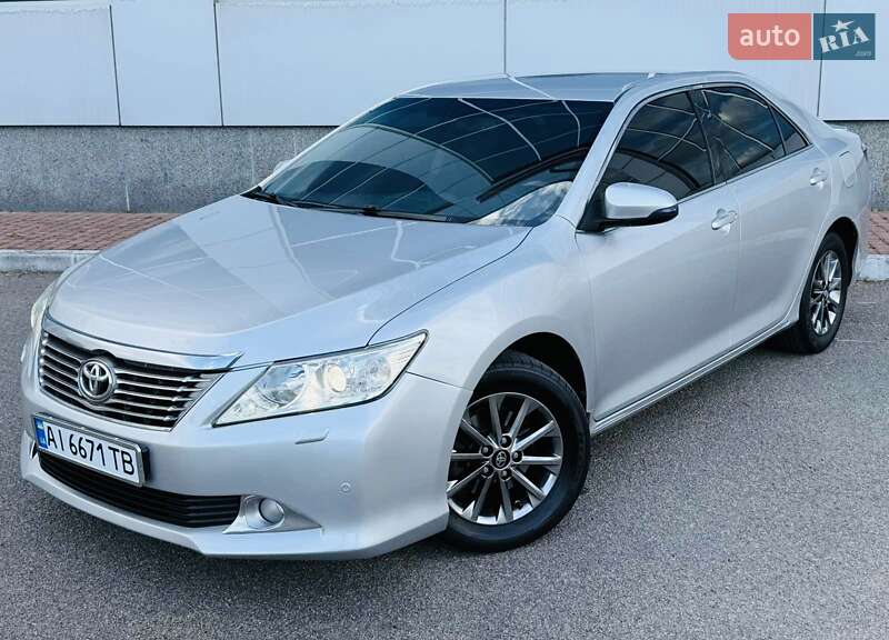 Toyota Camry 2011