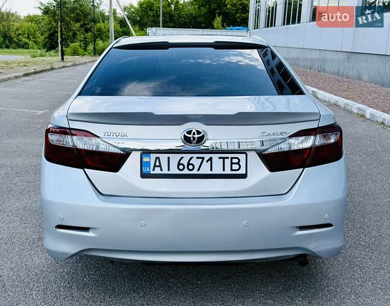Toyota Camry 2011