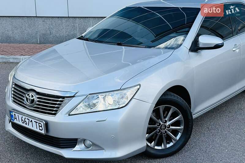Toyota Camry 2011