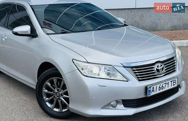 Toyota Camry 2011
