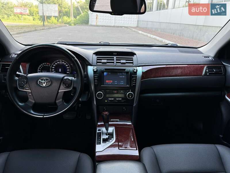 Toyota Camry 2011
