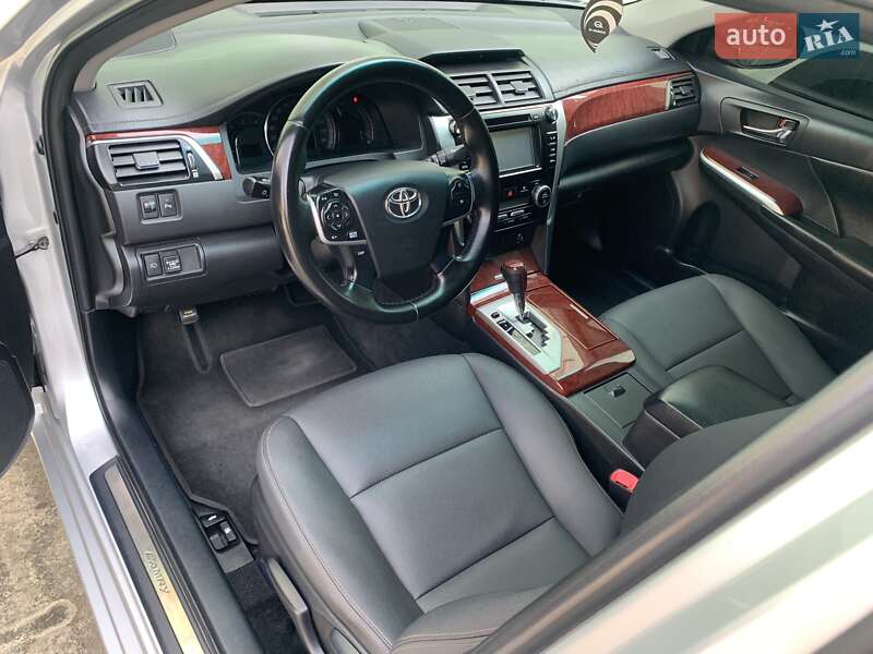 Toyota Camry 2011