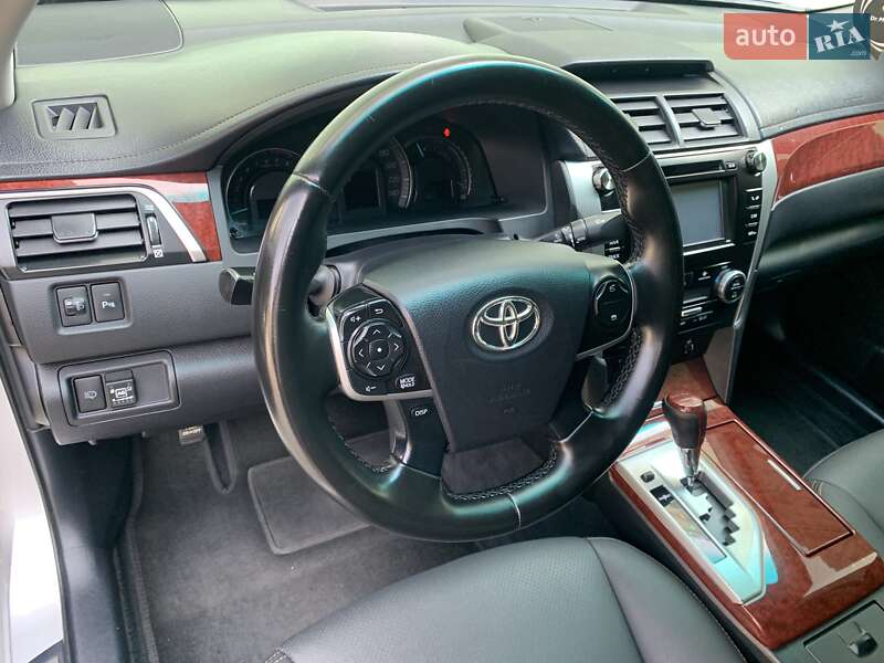 Toyota Camry 2011