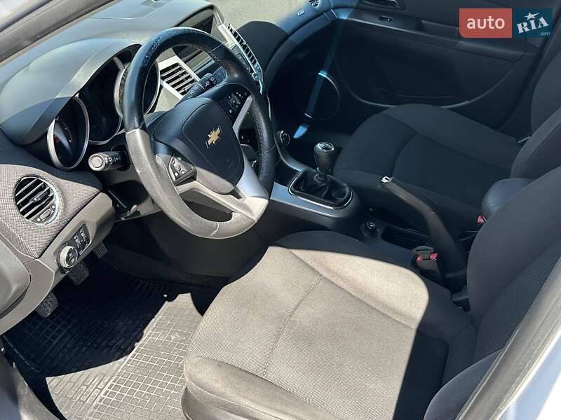 Chevrolet Cruze 2012