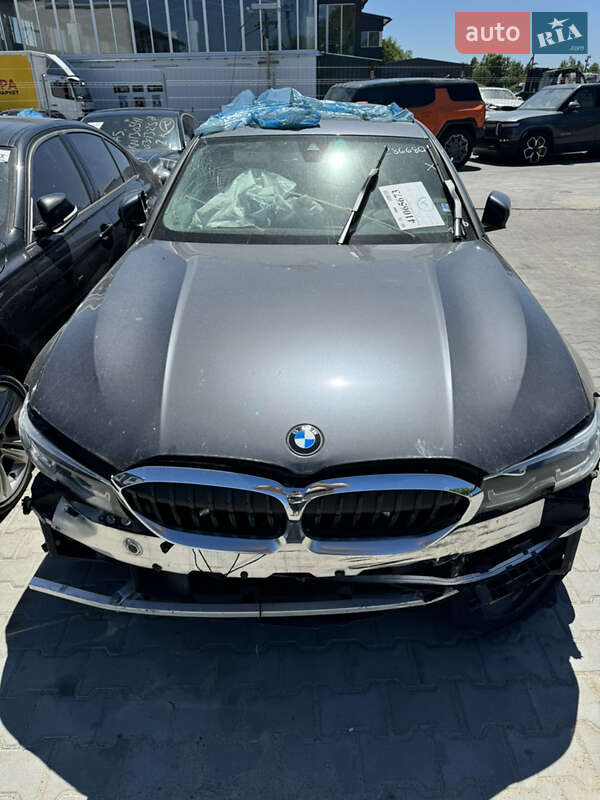 BMW-8