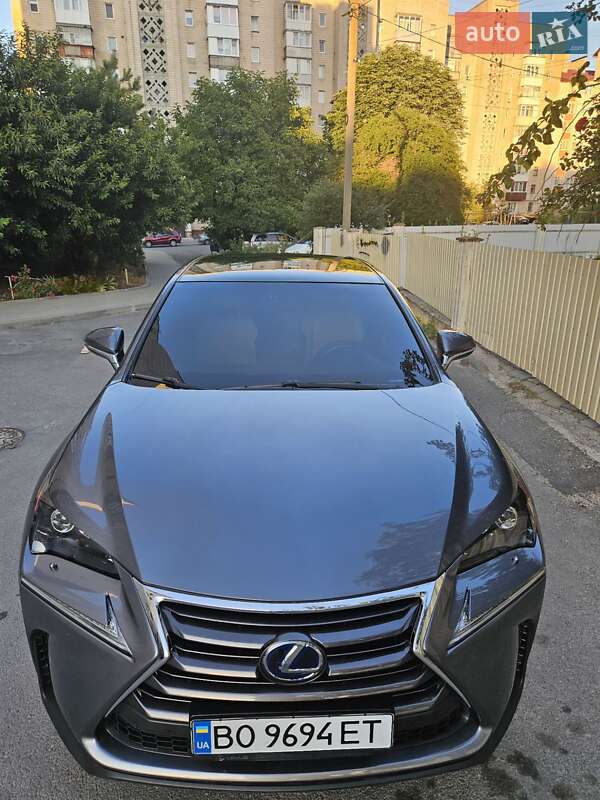 Lexus-3