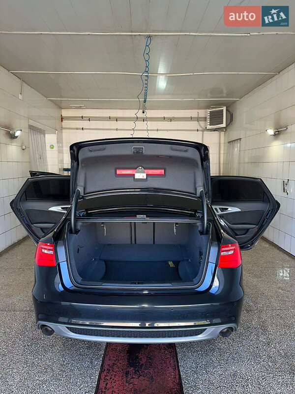 Audi-20