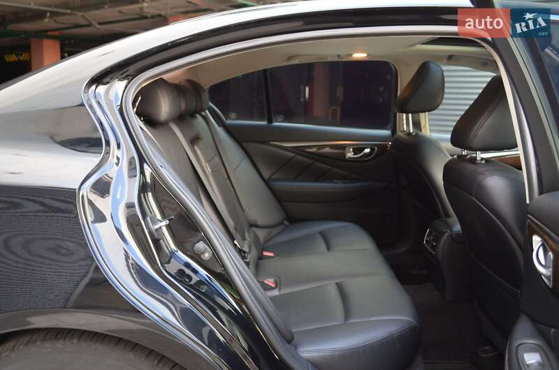 Infiniti Q50 2017